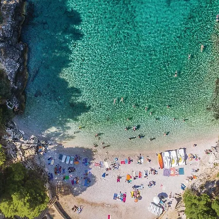 Amazing In With Wifi Appartement Pula