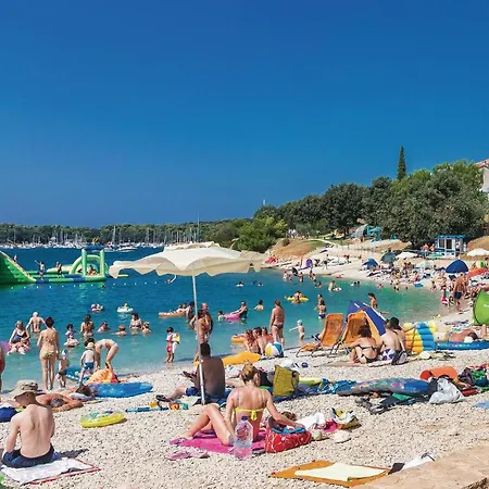 Amazing In With Wifi Appartement Pula