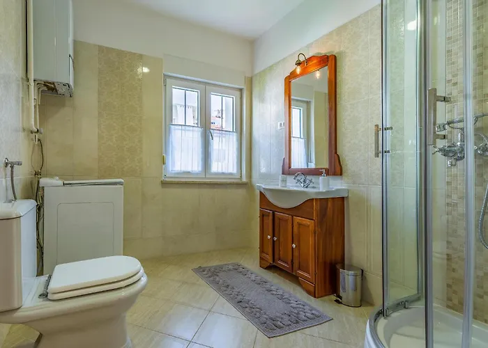 Amazing Apartment In Pula With Wifi