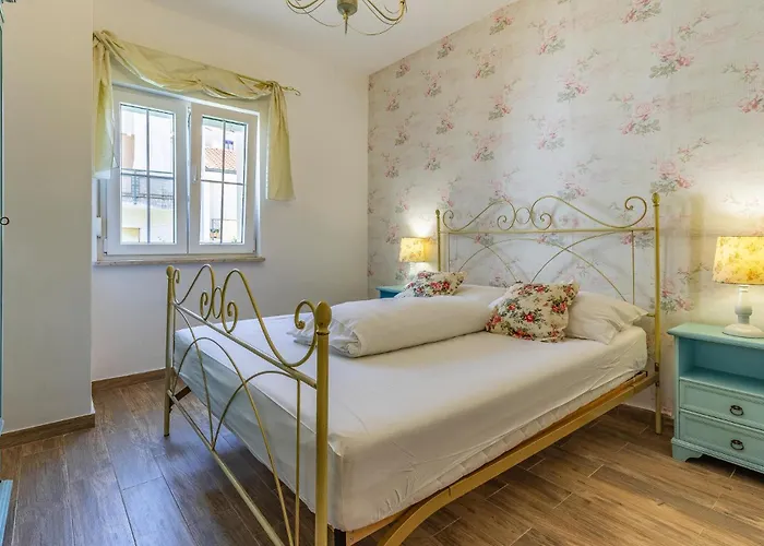 Amazing Apartment In Pula With Wifi *