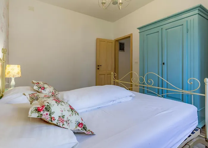 Amazing Apartment In Pula With Wifi * Pula