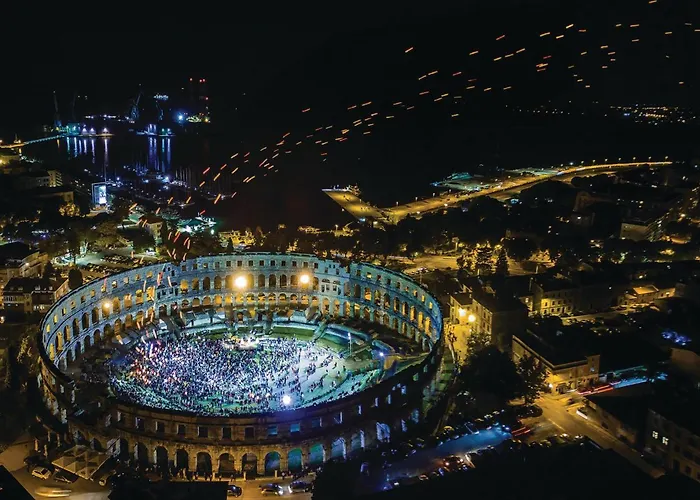 Apartman Amazing Apartment In Pula With Wifi